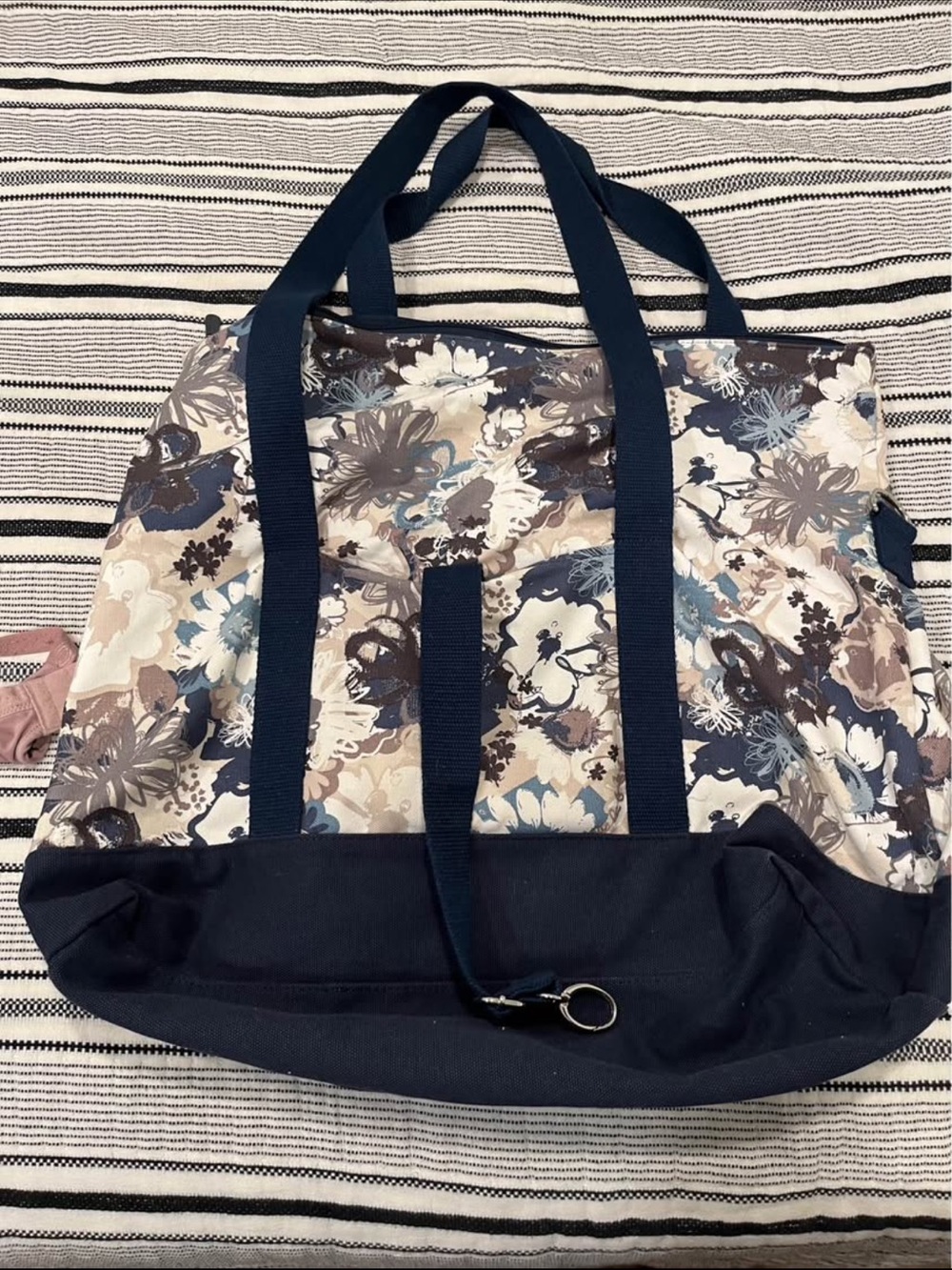 Thirty One Floral Navy Canvas Tote Bag - Women's Everyday Carry